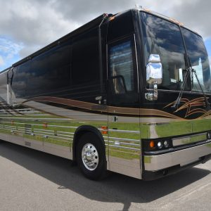 2004prevostroyalexlii_mot072524-30