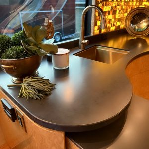 2008prevostmillenniumh_brogan100423-16