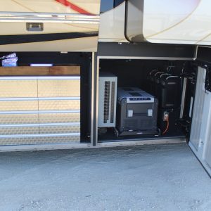 2016prevostoutlawh_transwest031325-03