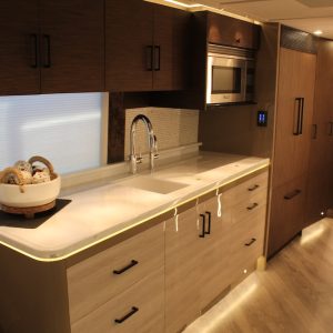 2023prevostemeraldh_transwest1164121925-03