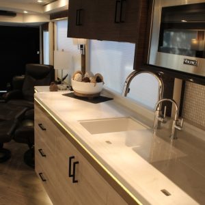 2023prevostemeraldh_transwest1164121925-21